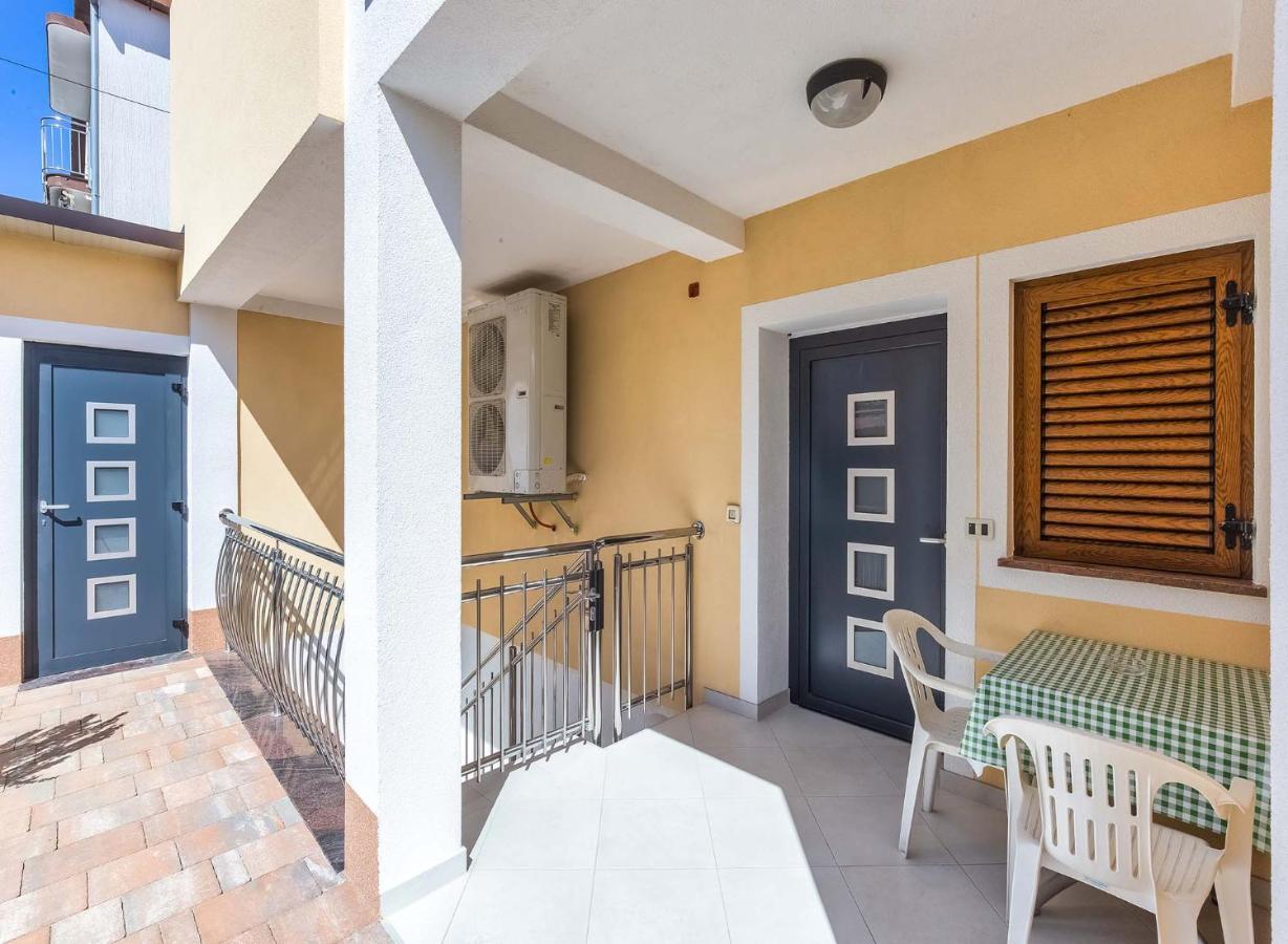 Rino Apartamento Poreč Exterior foto