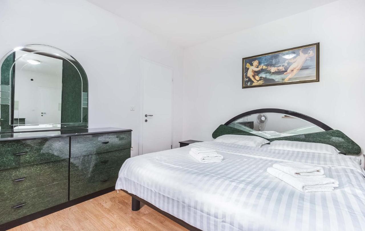 Rino Apartamento Poreč Exterior foto